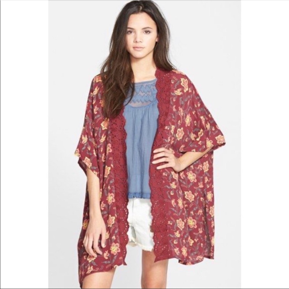 Sun & Shadow Eyelet Lace Floral Kimono NWT